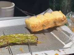 -三个大叔烤羊肉串·歌手驻唱·碳烤鲜肉(西三旗店)
