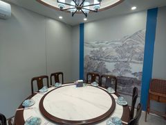 -龙香居海鲜浑锅家常菜·特色驴肉