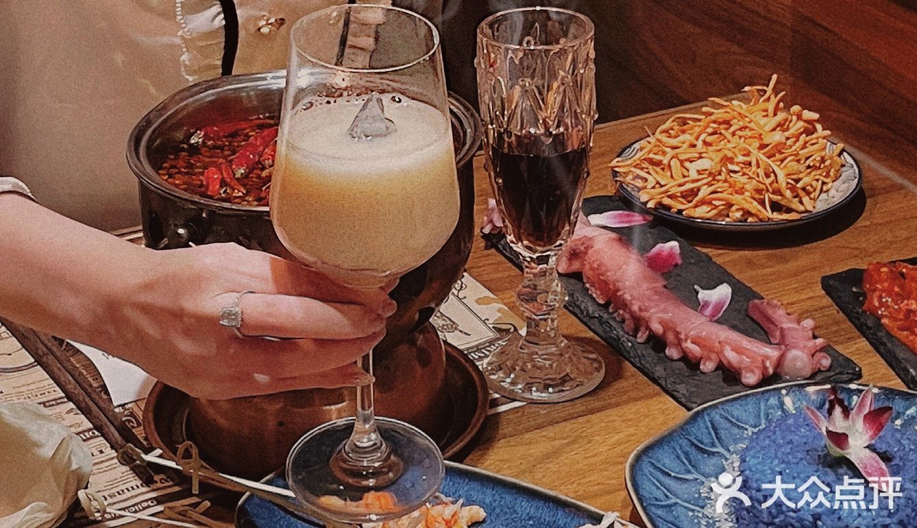 青岛|贵 族沉浸式用餐体验人均只要100r🔥