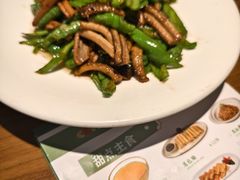 -新白鹿餐厅(滨江银泰店)
