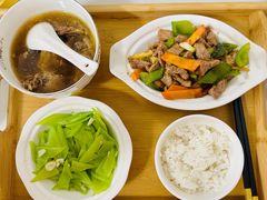 -臻爱住家月嫂育儿嫂(万达店)