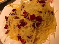 酸辣土豆丝-四姐妹东北饺子(沙尾路店)