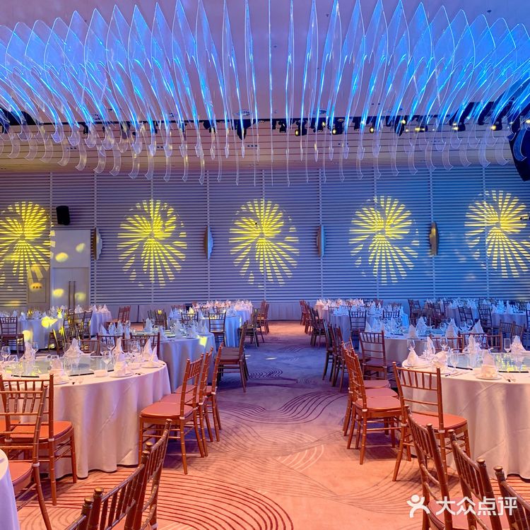 南宁绝美高端宴会厅！高级感拉满🦢