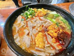-爆炸头阿姨小四川正宗川味小吃(无任何分店)