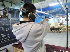 -都市枪神实弹射击俱乐部
