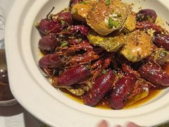 -肥肥虾庄·金牌油焖大虾(首义路店)