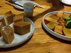 -花溪雨·森林餐厅(石基店)