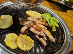 辣五花肉-·缸桶屋·韩式牛肋条自助烤肉(西湖D11店)