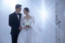 -喜爱高定婚纱摄影