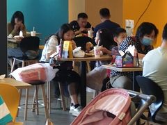 大堂-麦当劳(贵和购物中心B1店)