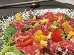 -铭牛烧肉·和牛海鲜自助(高新月牙湖店)
