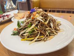 -海派美食·家宴海鲜青岛菜·石锅鲽鱼头(东方城店)