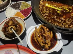 -吃城都·鱼蛙火锅(西玉龙街店)