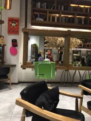 点击看大图 大厅-简影造型·自选烫染接发salon