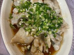 香葱淋鲈鱼-粤·向群饭店(龙津东路总店)