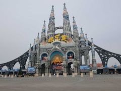 -泉城欧乐堡戏水湾艺术养生温泉