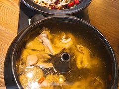 云南经典汽锅鸡-云海肴·汽锅鸡·云南菜(苏州中心店)
