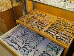 -优医视平价眼镜蔡司依视路折扣工厂店(德胜门店)