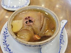 南北杏雪梨炖竹丝鸡凤爪-達揚原味燉品(文明路店)