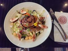 -BOURBON 玻本美式餐厅酒吧(虹桥新天地店)