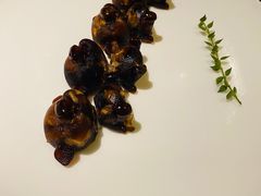 甄御招牌猪蹄-甄御•海鲜新青岛菜(麦岛店)