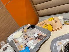 -麦当劳(得来速车道点餐 五里墩店)