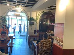 -丽虹云南过桥米线(兴工街店)