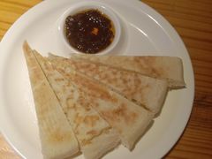 地锅馍-小小河边鱼(天润城店)