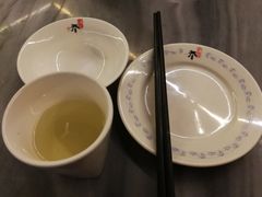-蔼若春.传承三十年云南菜(金碧公园店)