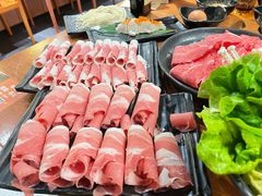 -呷哺呷哺(普陀乐购真北店)