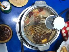 -马路边边·成都串串(翠柏路店)