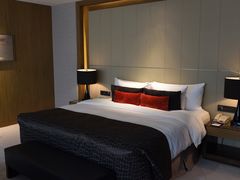 -上海滴水湖皇冠假日酒店