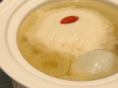 雪绒豆腐炖鸽蛋-扬州香格里拉·香宫中餐厅