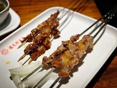 只放盐的羊肉串-红柳枝滩羊烧烤·非遗