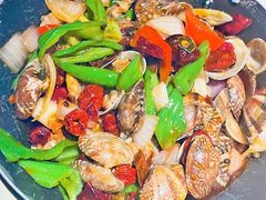 -巴厘龙虾·榜首油焖大虾(音乐学院·沿江酒馆店)