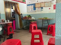 -灵山卢梅燕粉店