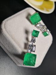 -北京七彩云南翡翠珠宝旗舰店(月坛店)