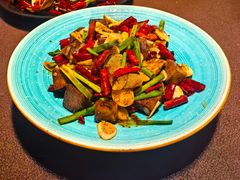 辣炒牛舌-曼听小寨海鲜烧烤·大连辣炒大王(盖州街店)