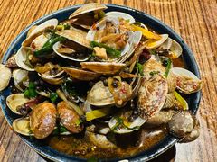 -蚝堡海鲜·威海菜·海肠捞饭·烧烤·亚洲吃蚝公司(幸福门店)