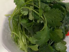 -七欣天香辣蟹火锅(闵行浦江欢乐颂店)