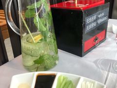 薄荷柠檬青瓜水-味+新京宴·烤鸭·北京菜(创意谷店)