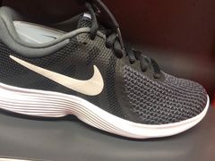 -NIKE上海青浦优选体验店