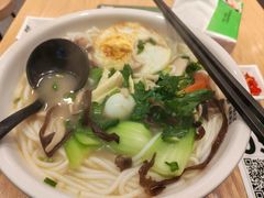 -蒙自源米线大王(花园城商场店)