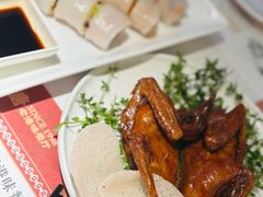 秘制脆皮乳鸽-避风塘·金牌店·夜宵(金玉兰店)