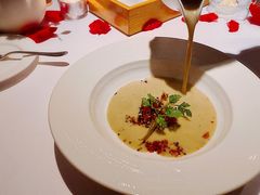 洋蓟浓汤配藜麦鸭胸肉碎-蝶舍·MAISON PAPILLON