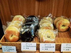 -提亚烘焙·手作面包·生日蛋糕(七星店)