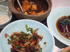 -荷花亭·湖北融合菜(中商广场店)