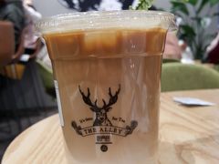 榛果拿铁-THE ALLEY 鹿角巷(合生汇店)