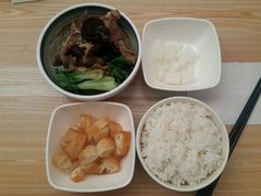 -东记肉骨茶(南阳路店)