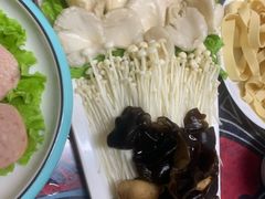 -弘烨 贵州酸汤 鱼火锅(东财店)